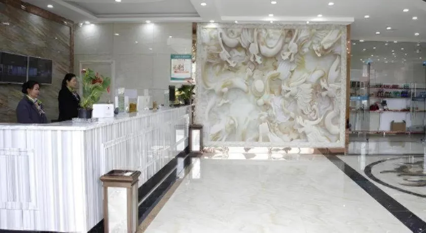 GreenTree Alliance Yichun Fengcheng Jianyi Avenue Hotel