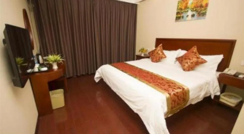 Bed in GreenTree Alliance Yichun Fengcheng Jianyi Avenue Hotel