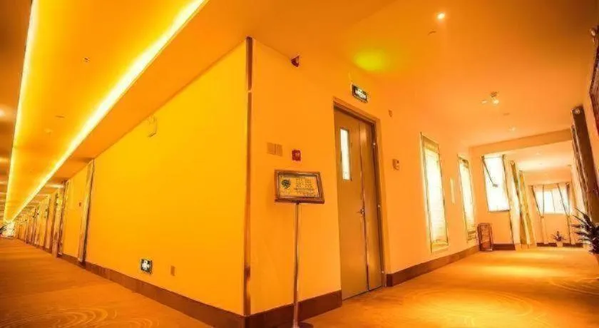 GreenTree Inn Xi'an Yanta District Dayanta Furongyuan Hotel