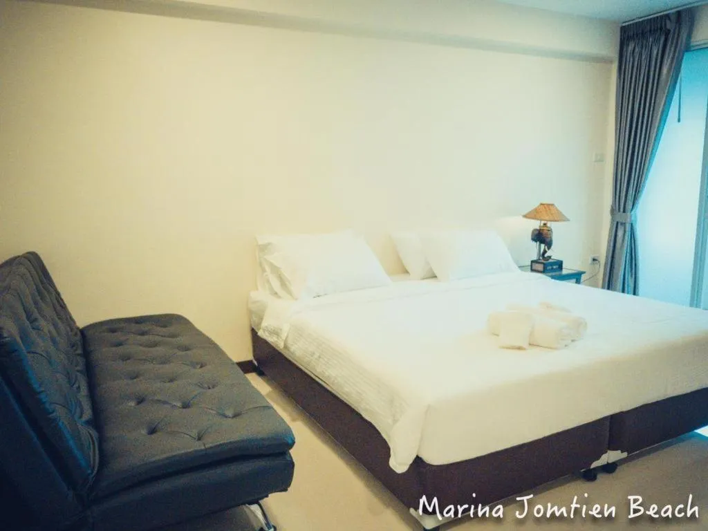 Bed in Marina Jomtien Beach