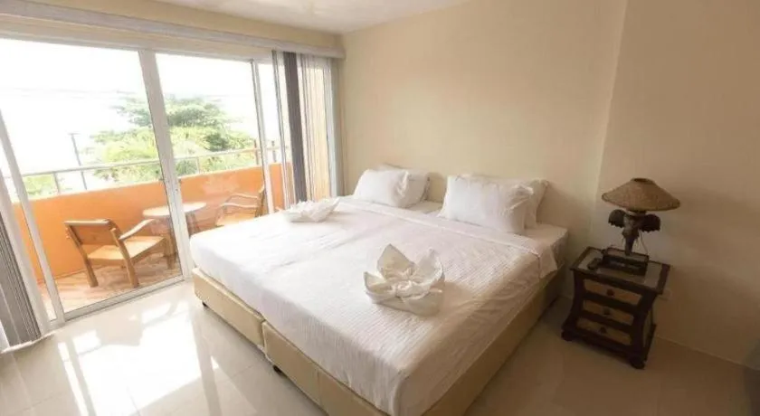 Bed in Marina Jomtien Beach