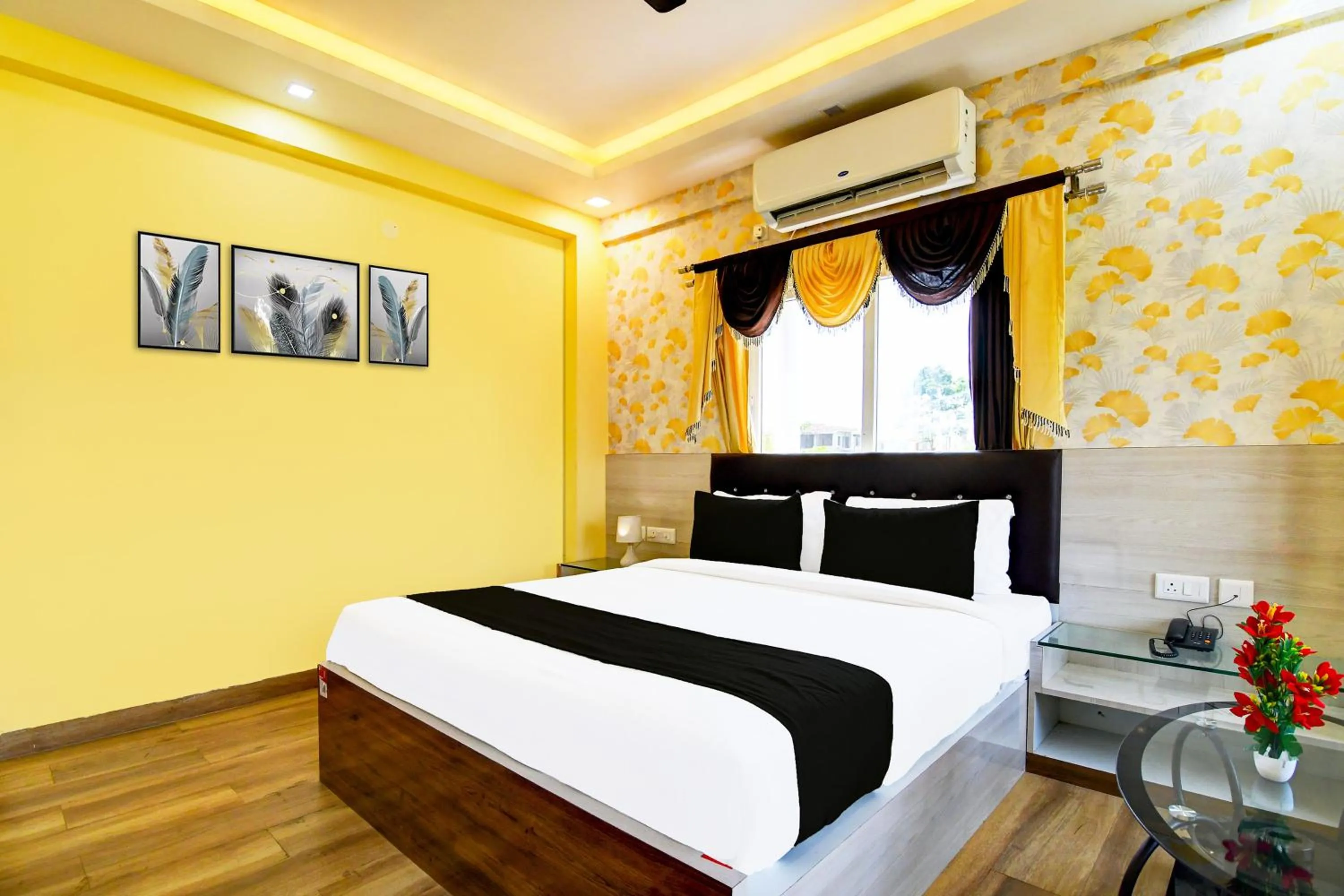 Bedroom, Bed in Super Townhouse Rosedale