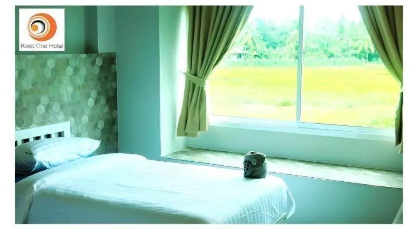 Bed in Kosit One Hotel