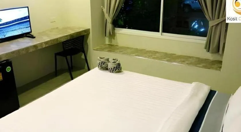 Bed in Kosit One Hotel