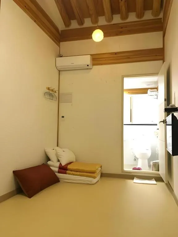 Bed in Nabijam Hanok Hotel