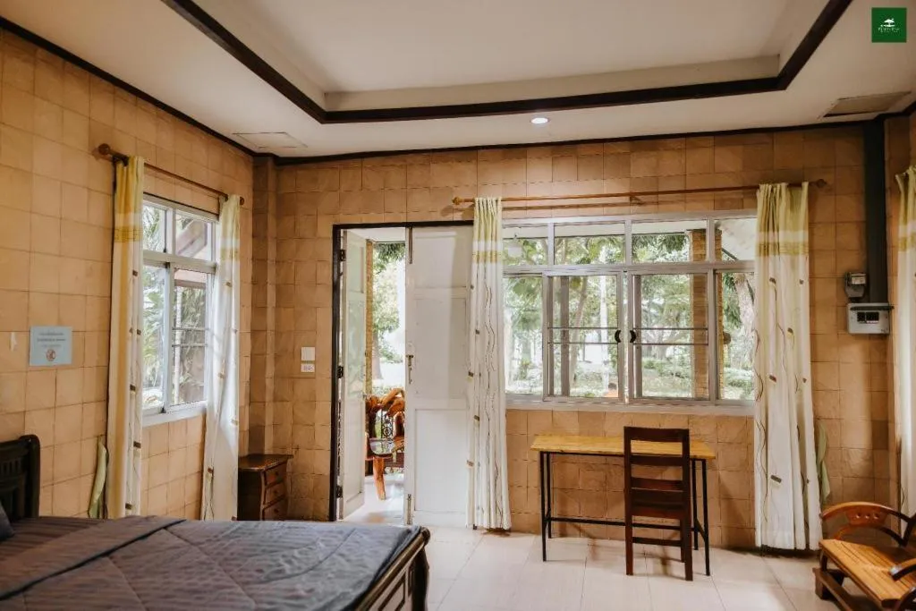 Bed in Pingview Villa Resort