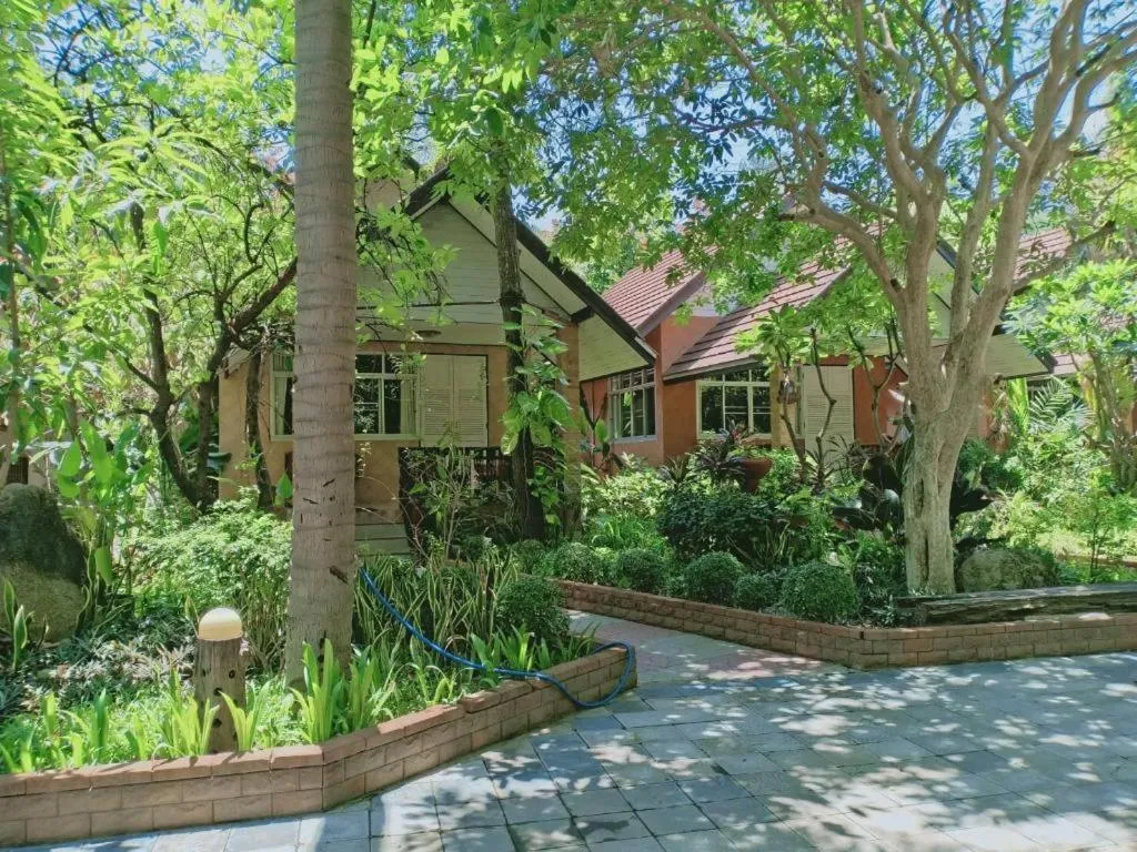 Pingview Villa Resort