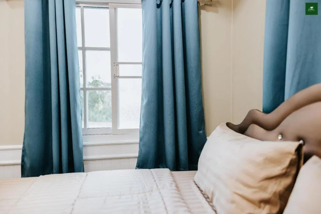 Bed in Pingview Villa Resort