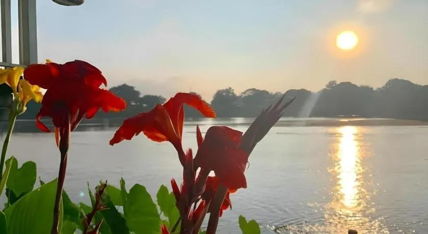 Pingview Villa Resort