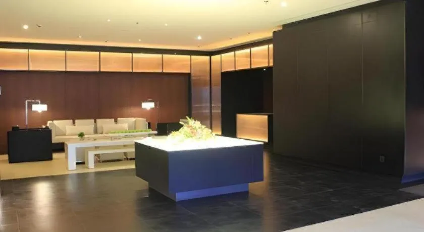 Jinjiang Inn Select Shenyang Tawan Xingshun Night Market Metro Station