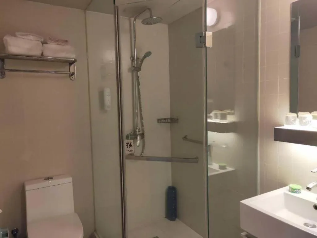 Jinjiang Inn Select Shenyang Tawan Xingshun Night Market Metro Station