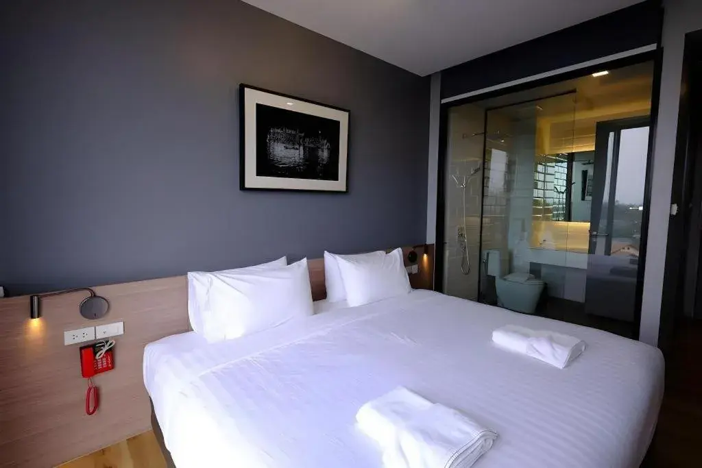 Bed in R Photo Hotel Bed in R Photo Hotel