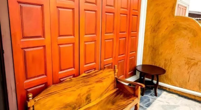 Wake Up at Muang Kao Boutique Hotel