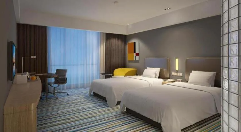 Bed in Holiday Inn Express Zhangye By IHG