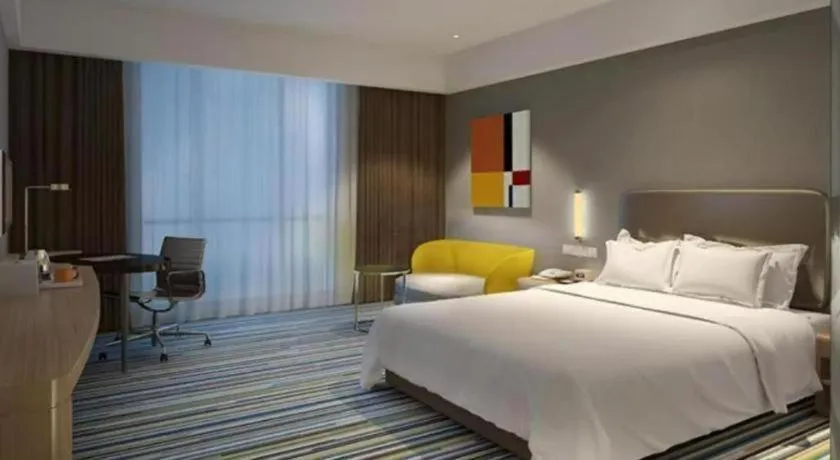 Bed in Holiday Inn Express Zhangye By IHG