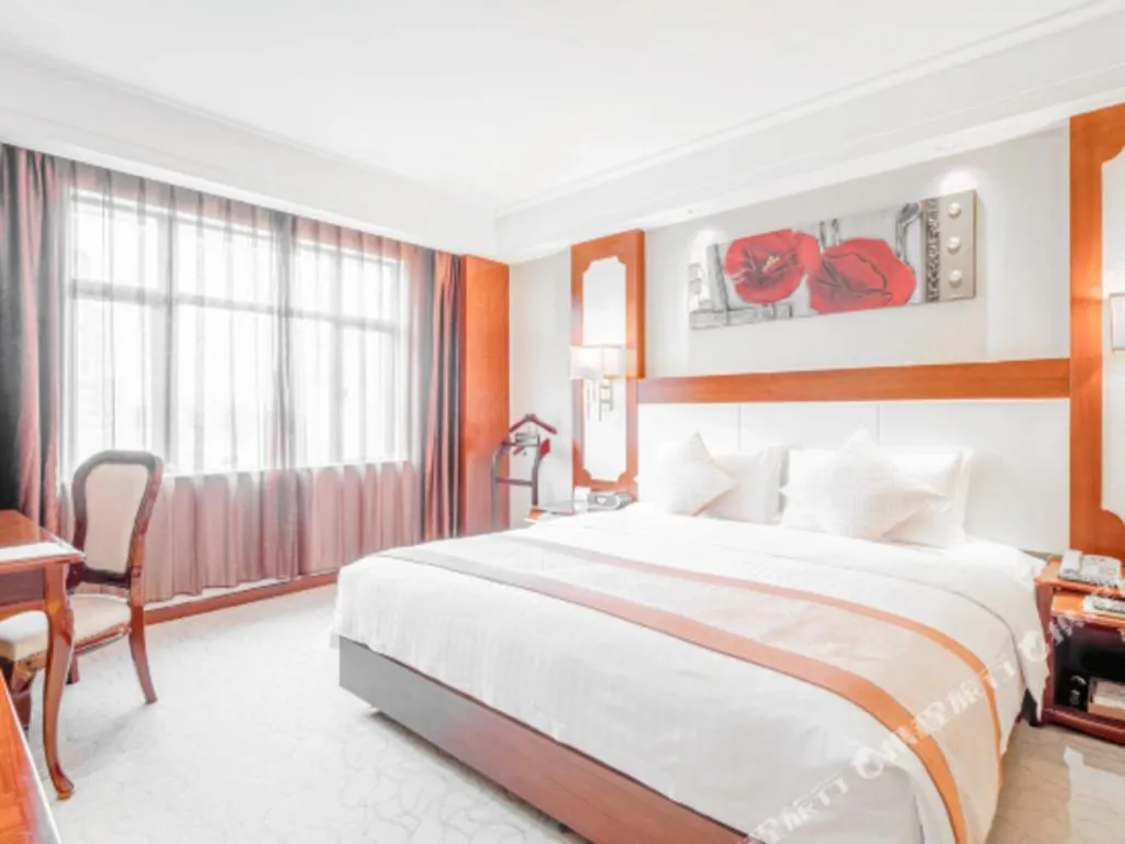 Bed in Horizon Hotel