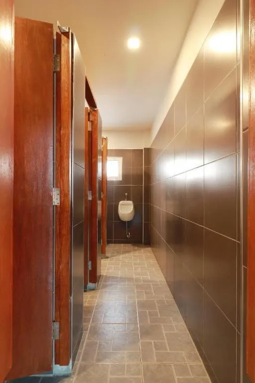 Le Light House & Hostel