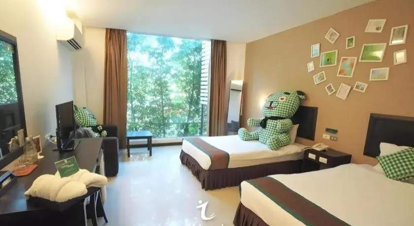 Bed in I Hotel Bed in I Hotel