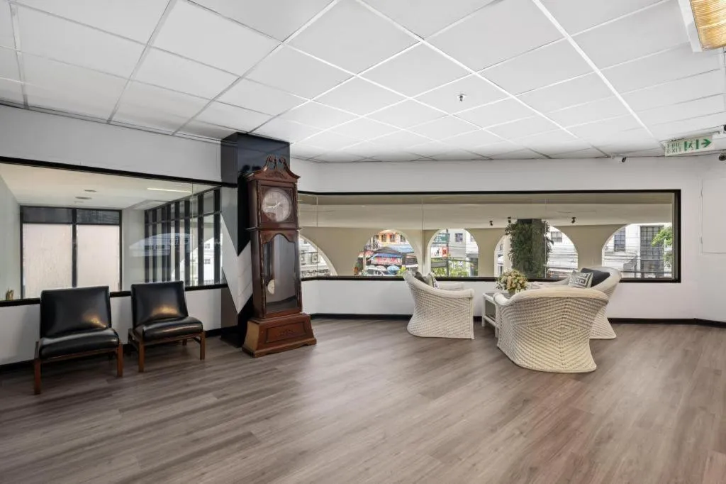 Town In Town Gardent Resort