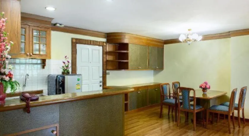 Town In Town Gardent Resort