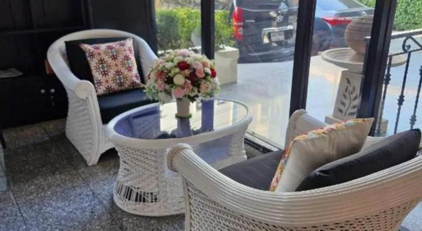 Town In Town Gardent Resort