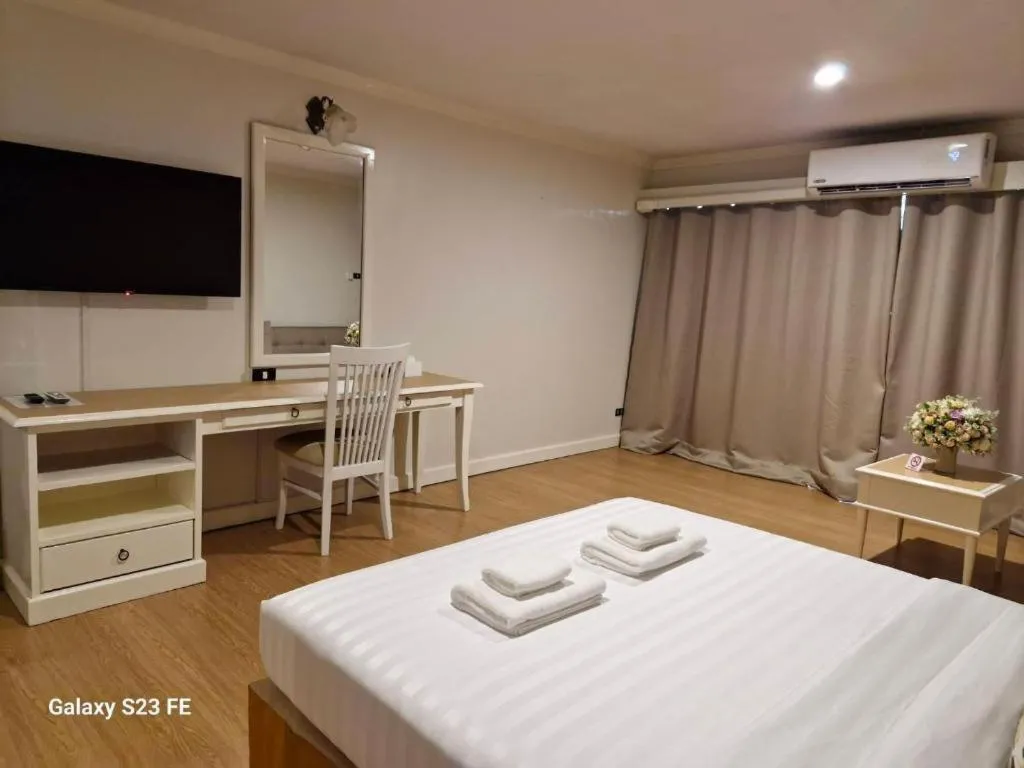 Bed in Town In Town Gardent Resort