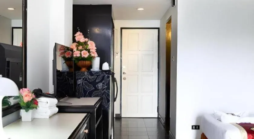 Town In Town Gardent Resort