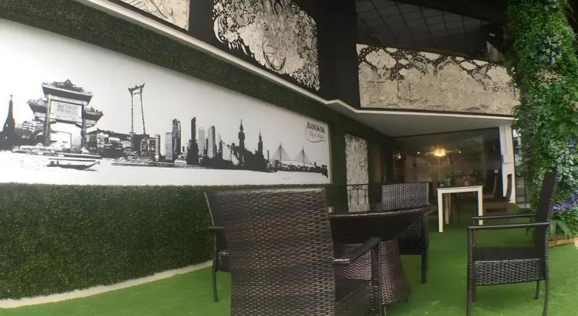 Town In Town Gardent Resort