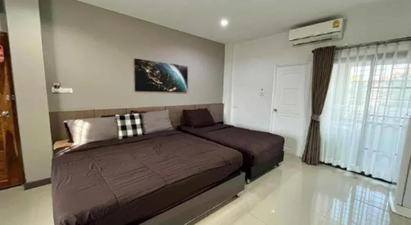 Bed in Tanban Mansion