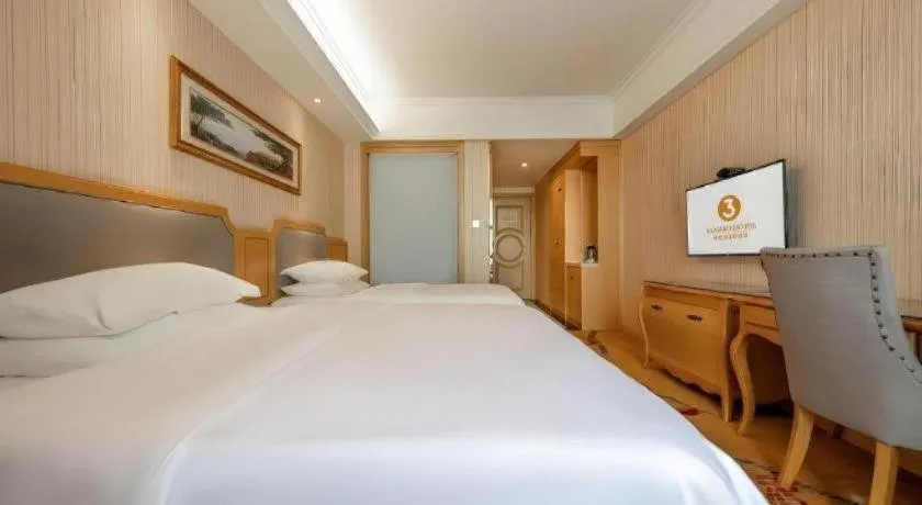 Bed in Vienna 3 Best Xiaoshan Qianjiang Century City