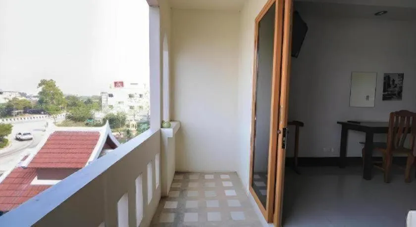 AmornSukhothai Hotel