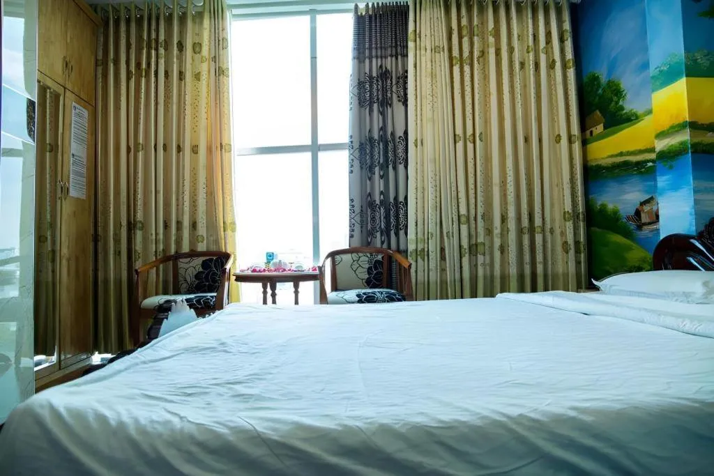 Bed in Phuong Linh Hotel