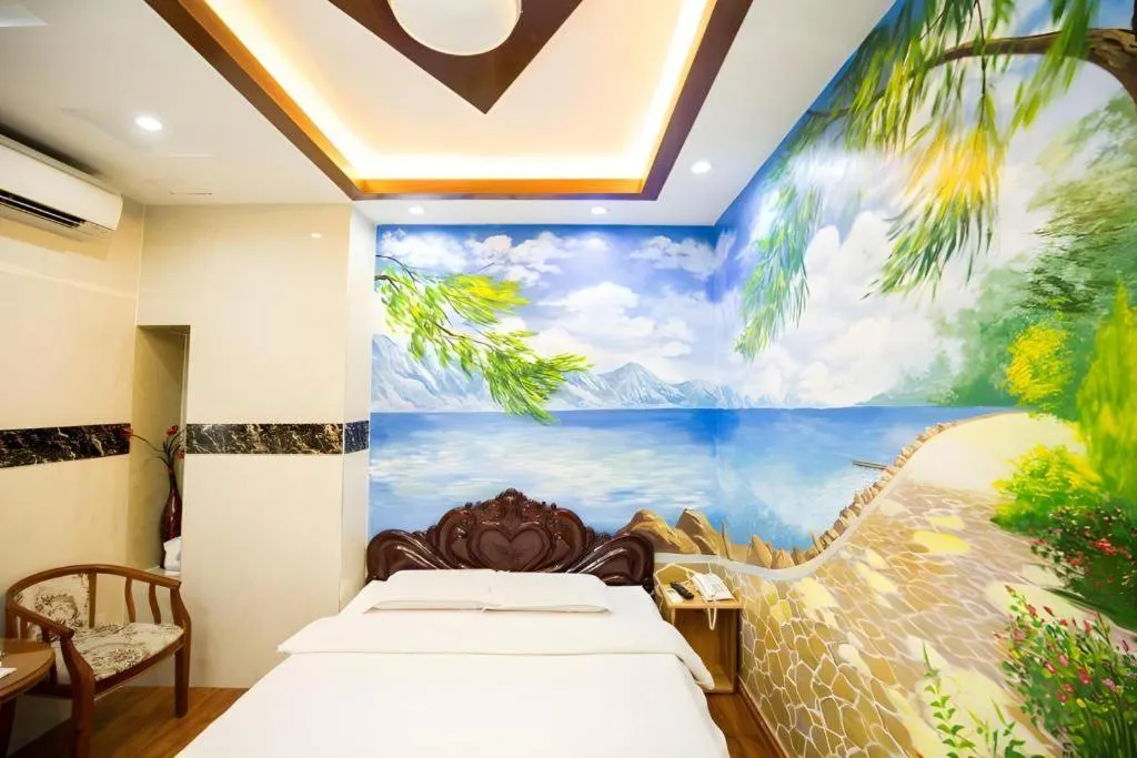 Bed in Phuong Linh Hotel