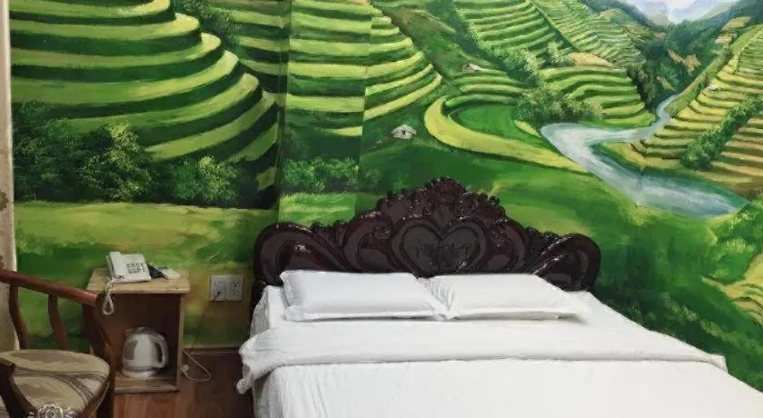 Bed in Phuong Linh Hotel