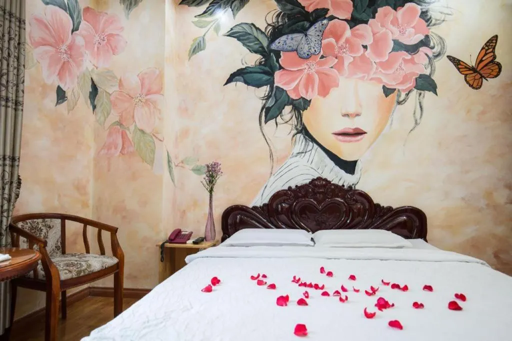 Bed in Phuong Linh Hotel