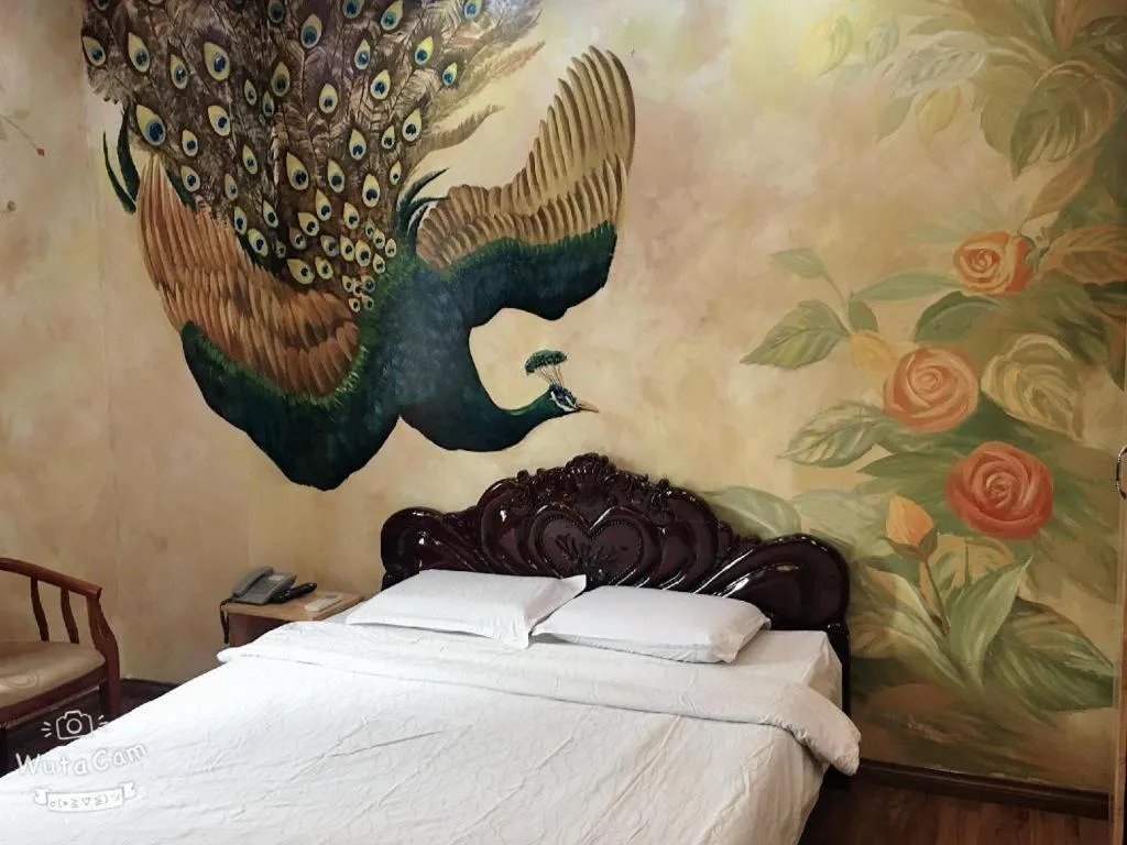 Bed in Phuong Linh Hotel