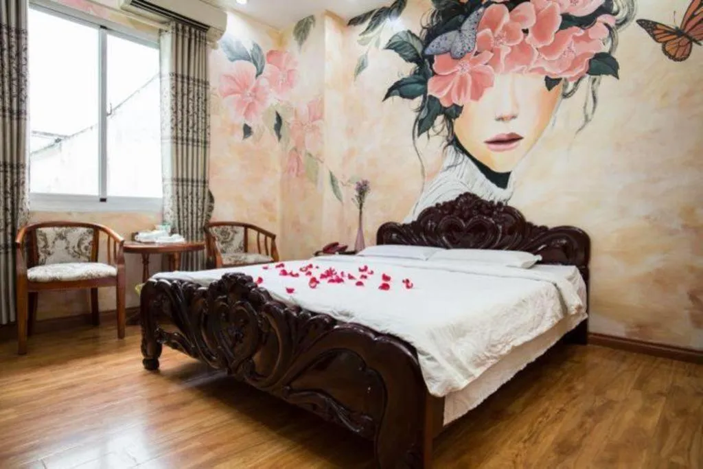 Bed in Phuong Linh Hotel