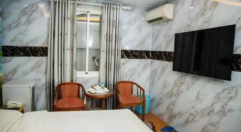 Bed in Phuong Linh Hotel