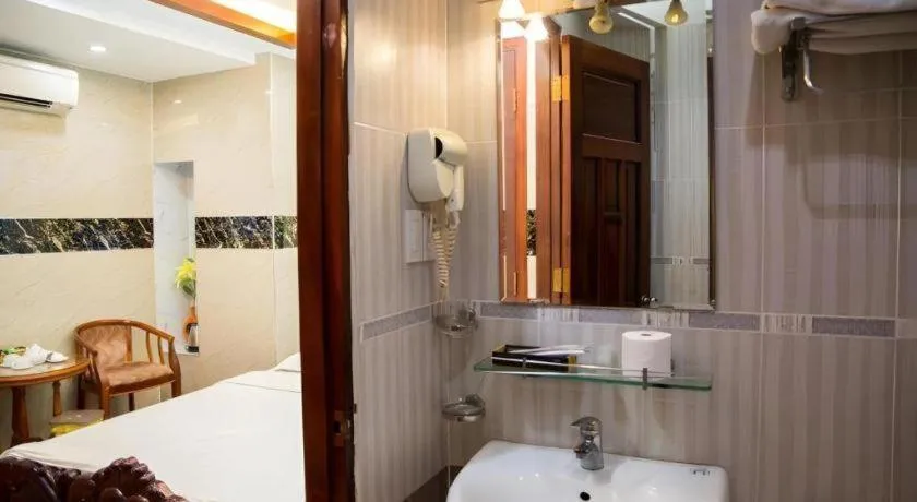 Bed in Phuong Linh Hotel