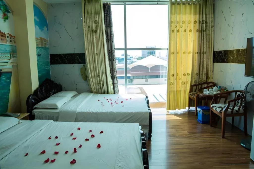 Bed in Phuong Linh Hotel