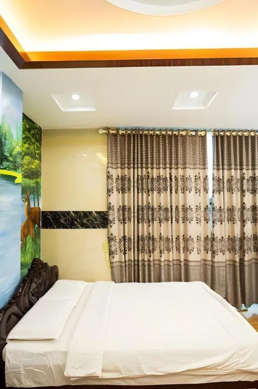 Bed in Phuong Linh Hotel