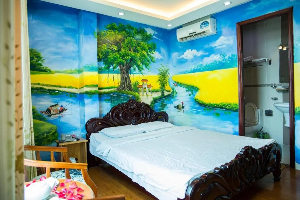 Bed in Phuong Linh Hotel
