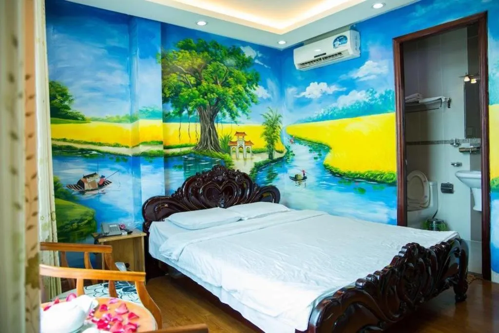 Bed in Phuong Linh Hotel