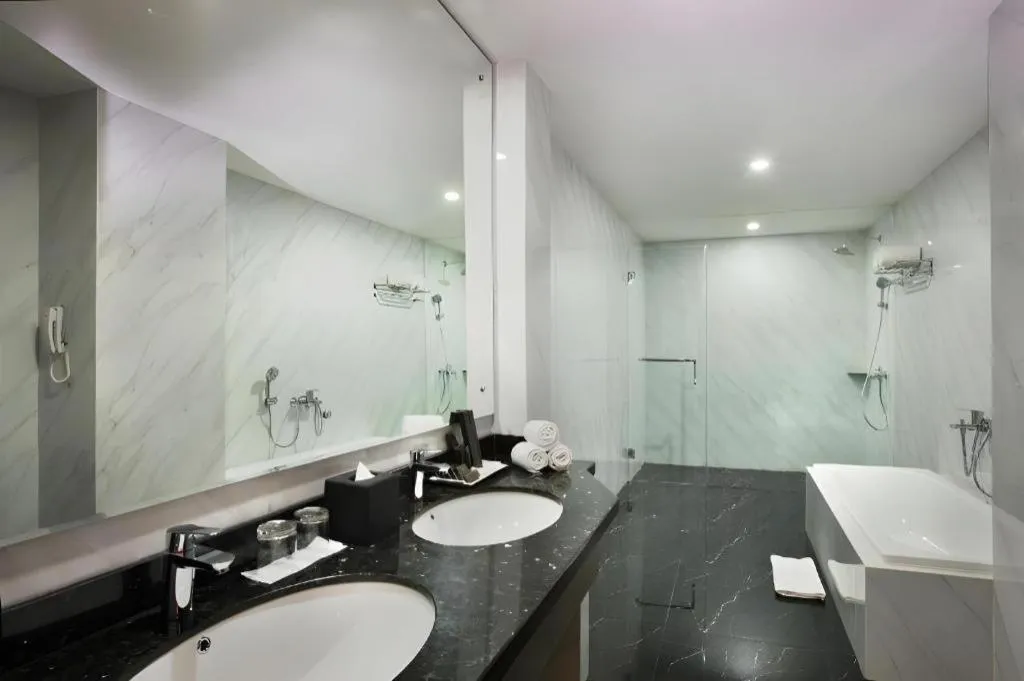 pyramid suites Hotel