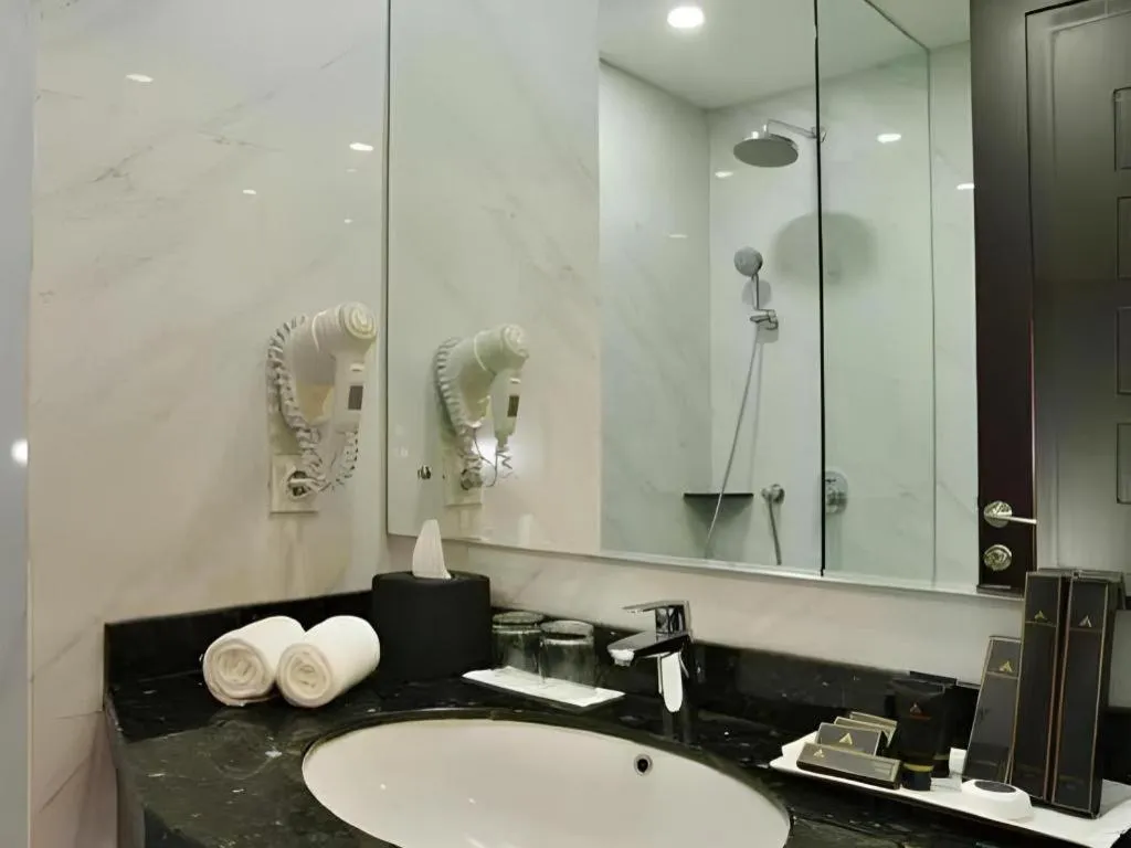 pyramid suites Hotel