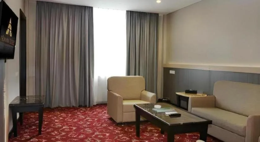 pyramid suites Hotel