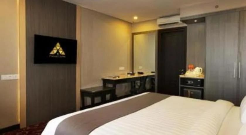 Bed in pyramid suites Hotel