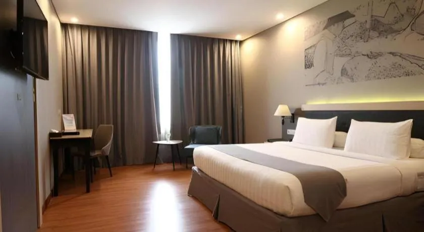 Bed in pyramid suites Hotel