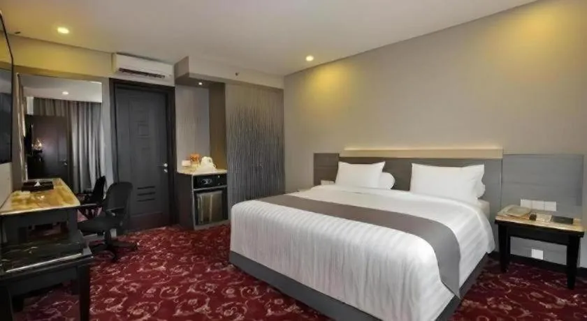 Bed in pyramid suites Hotel