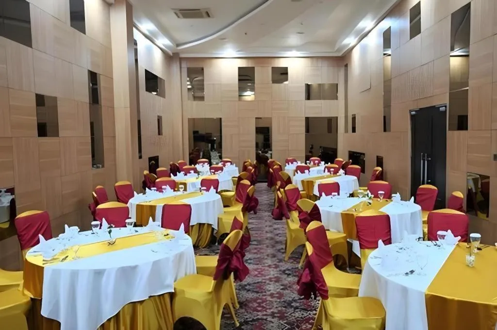 pyramid suites Hotel